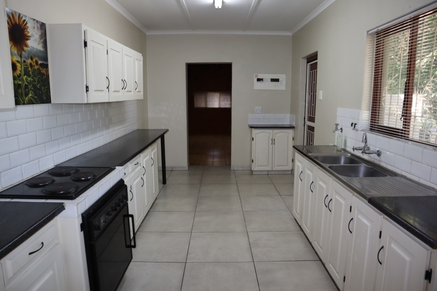 To Let 3 Bedroom Property for Rent in Pinetown KwaZulu-Natal