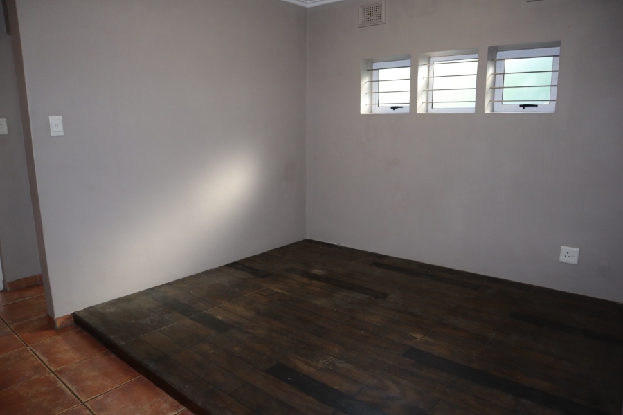 To Let 3 Bedroom Property for Rent in Pinetown KwaZulu-Natal