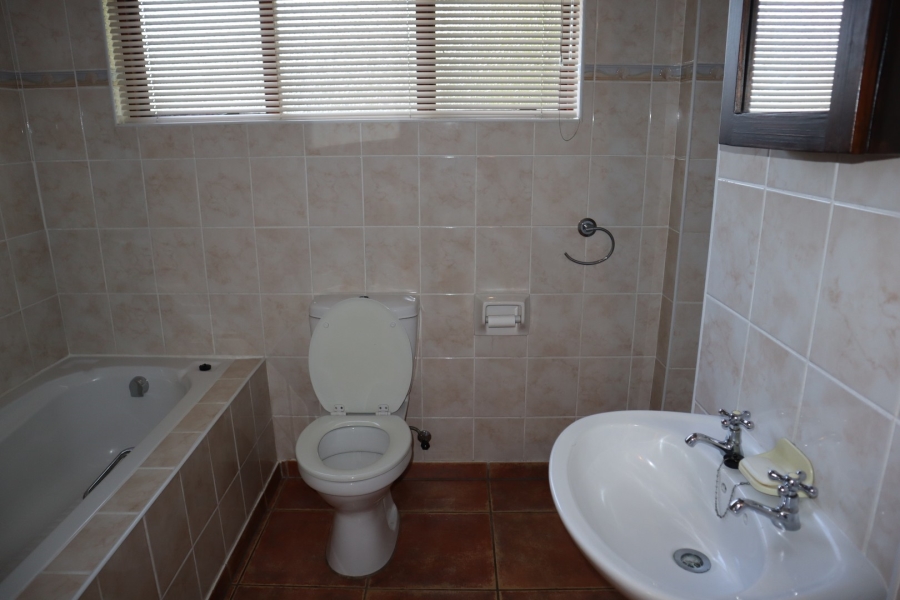 To Let 3 Bedroom Property for Rent in Pinetown KwaZulu-Natal