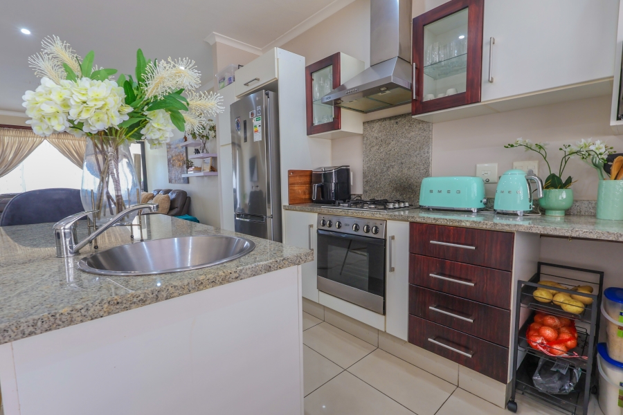 2 Bedroom Property for Sale in Hillcrest Central KwaZulu-Natal