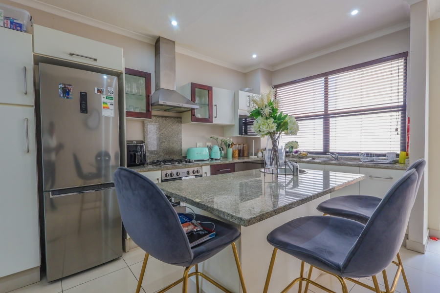 2 Bedroom Property for Sale in Hillcrest Central KwaZulu-Natal