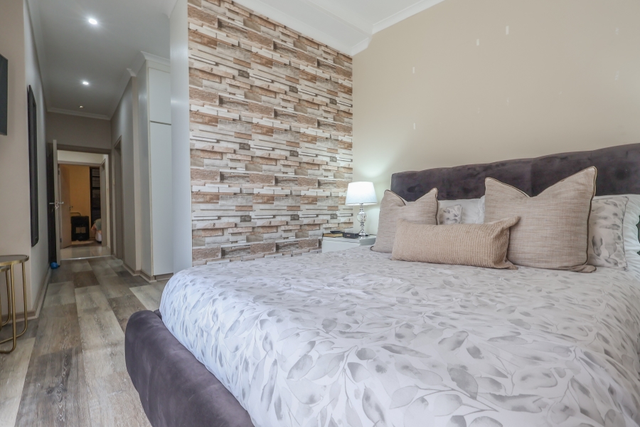 2 Bedroom Property for Sale in Hillcrest Central KwaZulu-Natal