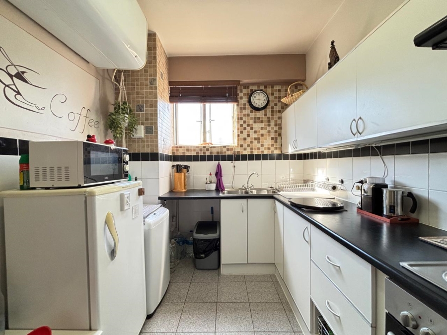 2 Bedroom Property for Sale in Essenwood KwaZulu-Natal