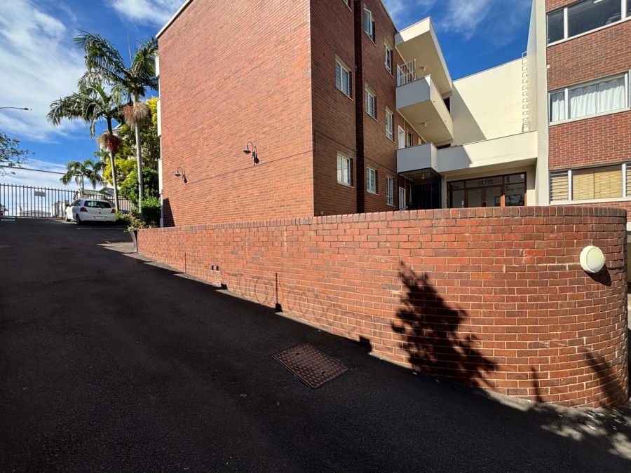 2 Bedroom Property for Sale in Essenwood KwaZulu-Natal