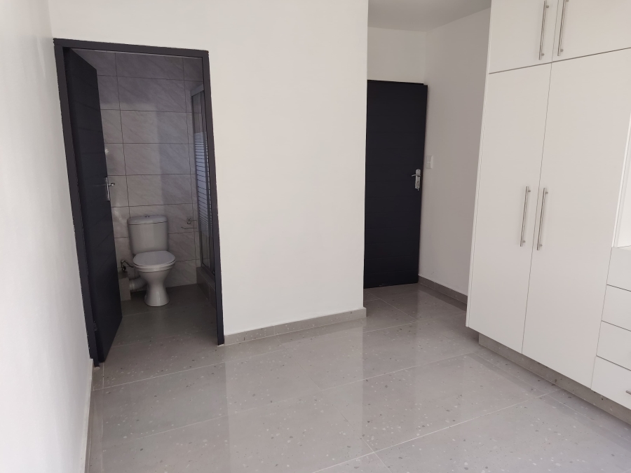 2 Bedroom Property for Sale in Morningside KwaZulu-Natal