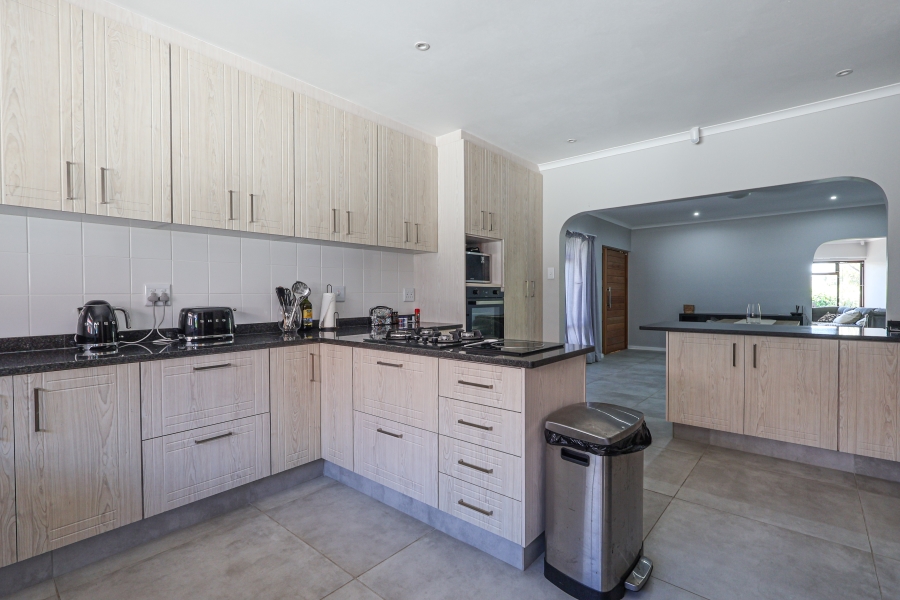 3 Bedroom Property for Sale in Amanzimtoti KwaZulu-Natal
