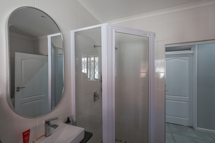 3 Bedroom Property for Sale in Amanzimtoti KwaZulu-Natal