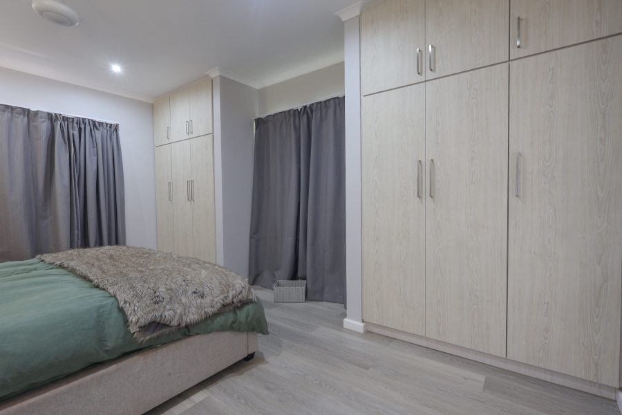 3 Bedroom Property for Sale in Amanzimtoti KwaZulu-Natal