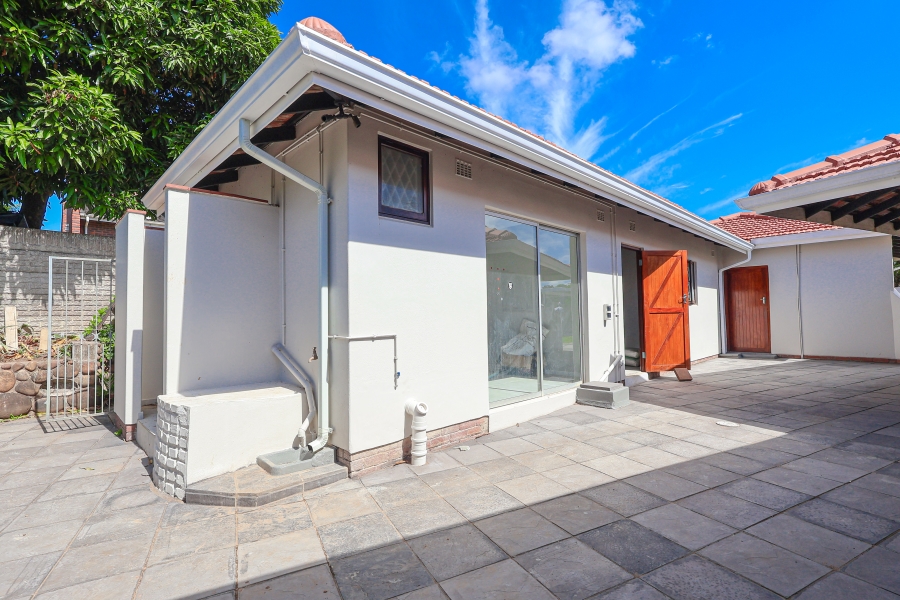 3 Bedroom Property for Sale in Amanzimtoti KwaZulu-Natal