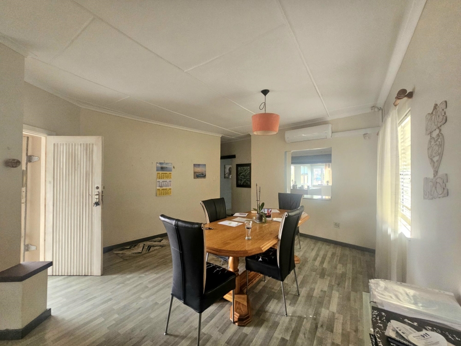 To Let 3 Bedroom Property for Rent in Ocean View KwaZulu-Natal