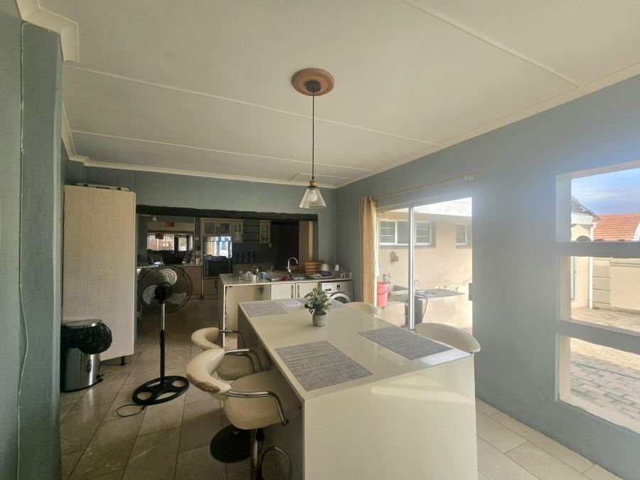 To Let 3 Bedroom Property for Rent in Ocean View KwaZulu-Natal