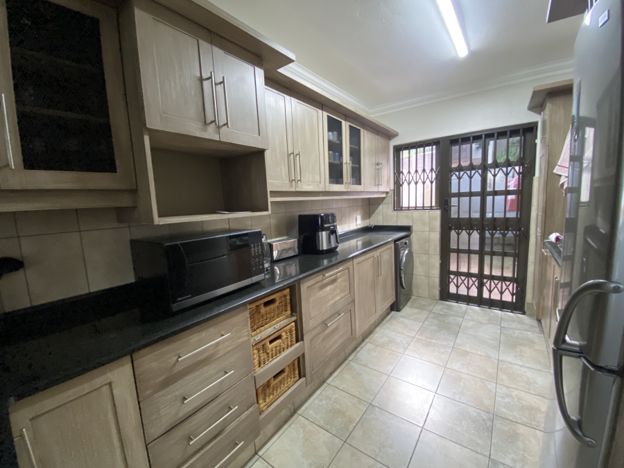 To Let 3 Bedroom Property for Rent in Westbrook KwaZulu-Natal