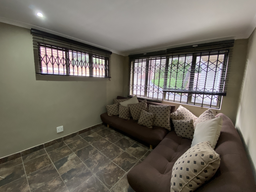 To Let 3 Bedroom Property for Rent in Westbrook KwaZulu-Natal
