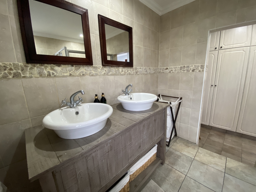 To Let 3 Bedroom Property for Rent in Westbrook KwaZulu-Natal