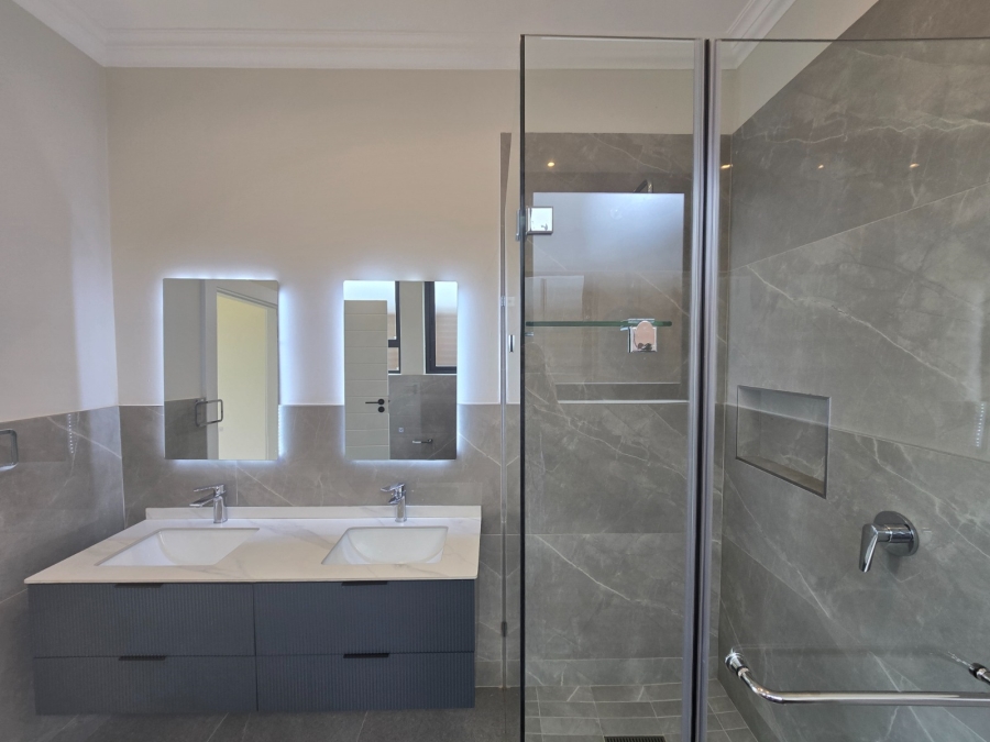 To Let 2 Bedroom Property for Rent in New Salt Rock City KwaZulu-Natal