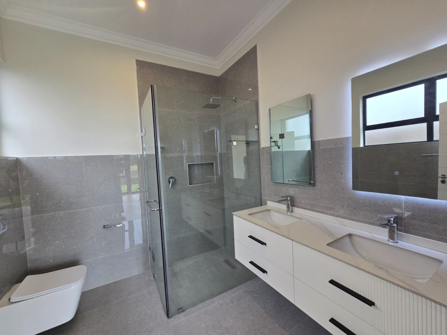 To Let 2 Bedroom Property for Rent in New Salt Rock City KwaZulu-Natal