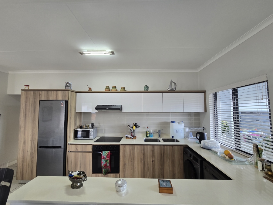 To Let 2 Bedroom Property for Rent in Ballito Central KwaZulu-Natal