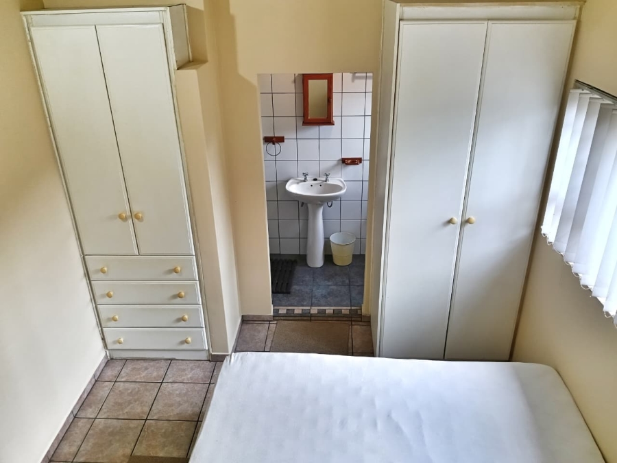 To Let 1 Bedroom Property for Rent in Meer En See KwaZulu-Natal