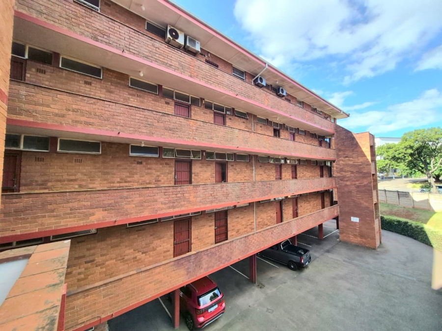 To Let 1 Bedroom Property for Rent in Empangeni Central KwaZulu-Natal