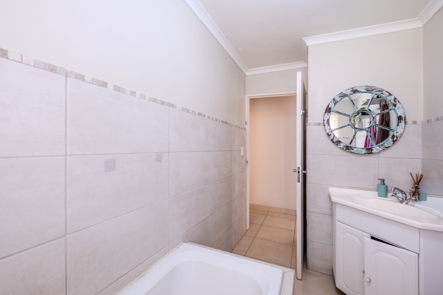 3 Bedroom Property for Sale in Somerset Park KwaZulu-Natal