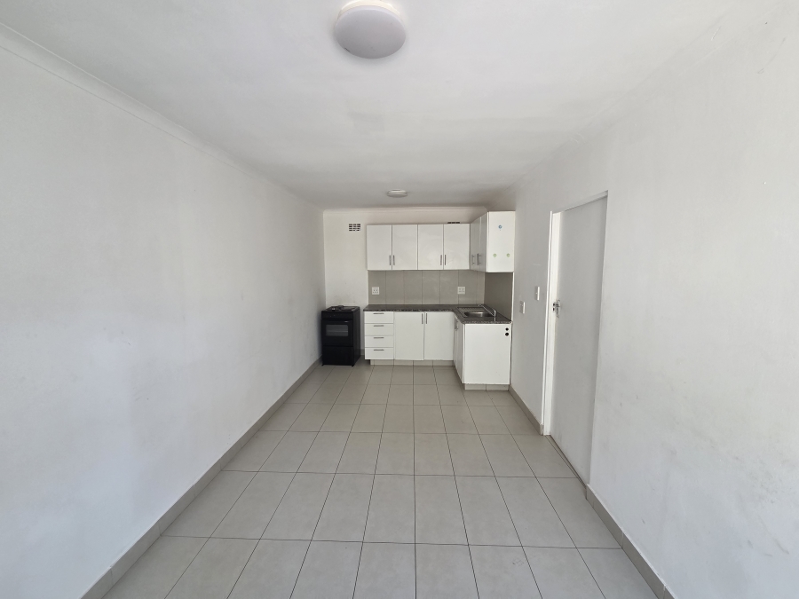 To Let 1 Bedroom Property for Rent in Bluff KwaZulu-Natal