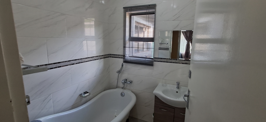 3 Bedroom Property for Sale in Signal Hill KwaZulu-Natal