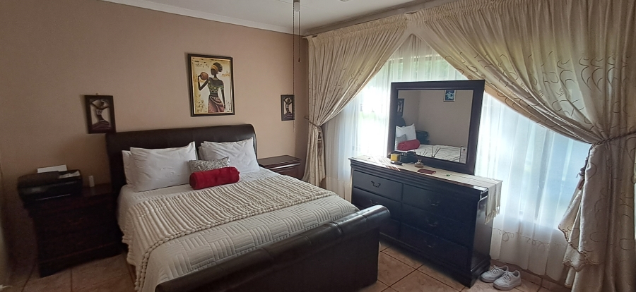 3 Bedroom Property for Sale in Signal Hill KwaZulu-Natal