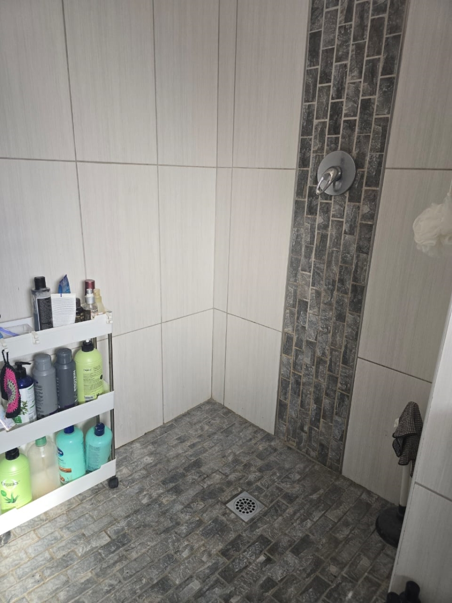 1 Bedroom Property for Sale in Pinetown KwaZulu-Natal