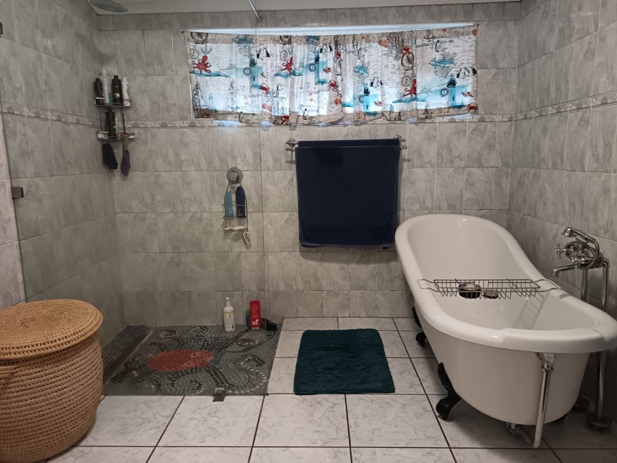 5 Bedroom Property for Sale in Mtunzini KwaZulu-Natal