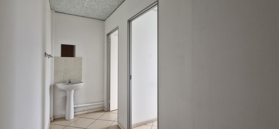 To Let Commercial Property for Rent in New Town Centre KwaZulu-Natal