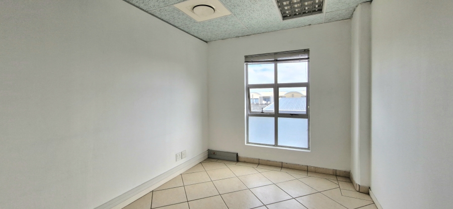 To Let Commercial Property for Rent in New Town Centre KwaZulu-Natal
