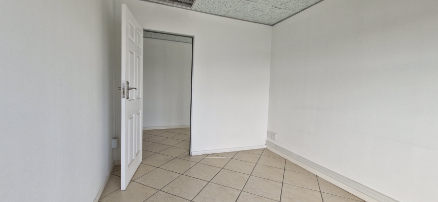 To Let Commercial Property for Rent in New Town Centre KwaZulu-Natal