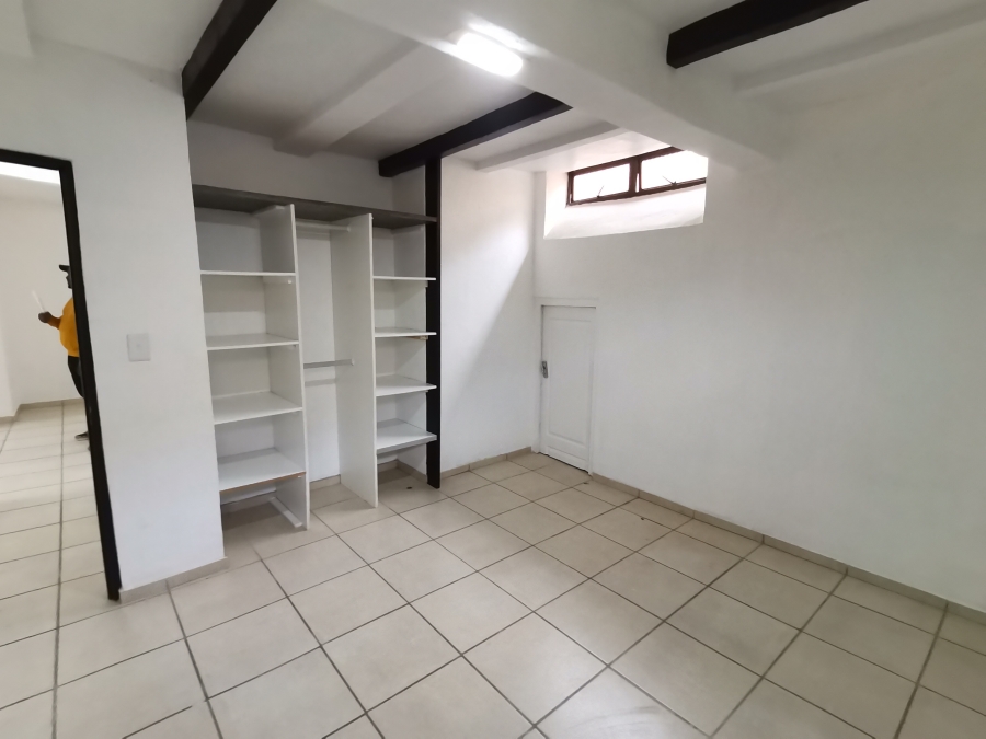1 Bedroom Property for Sale in Umbilo KwaZulu-Natal