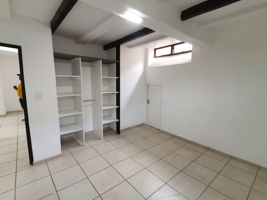 1 Bedroom Property for Sale in Umbilo KwaZulu-Natal