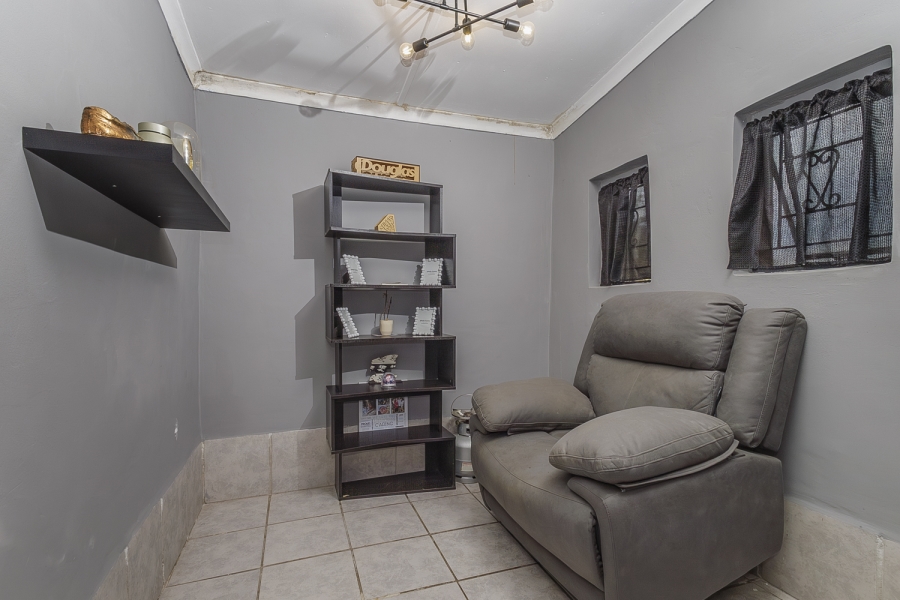 3 Bedroom Property for Sale in Mount Vernon KwaZulu-Natal