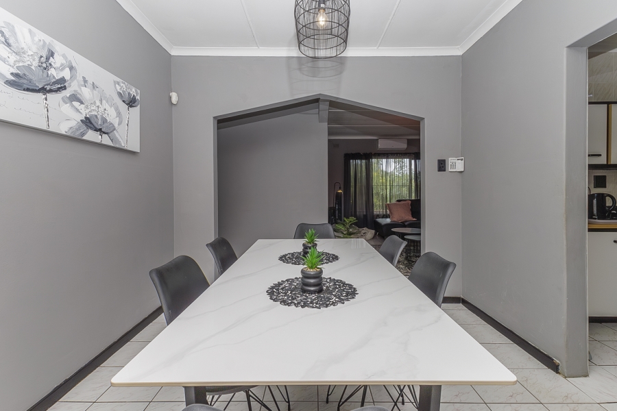 3 Bedroom Property for Sale in Mount Vernon KwaZulu-Natal