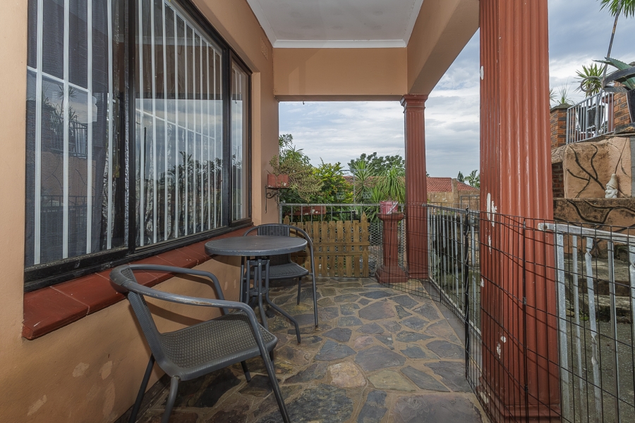 3 Bedroom Property for Sale in Mount Vernon KwaZulu-Natal