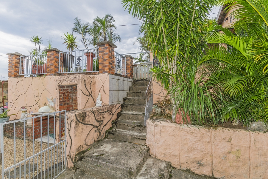 3 Bedroom Property for Sale in Mount Vernon KwaZulu-Natal