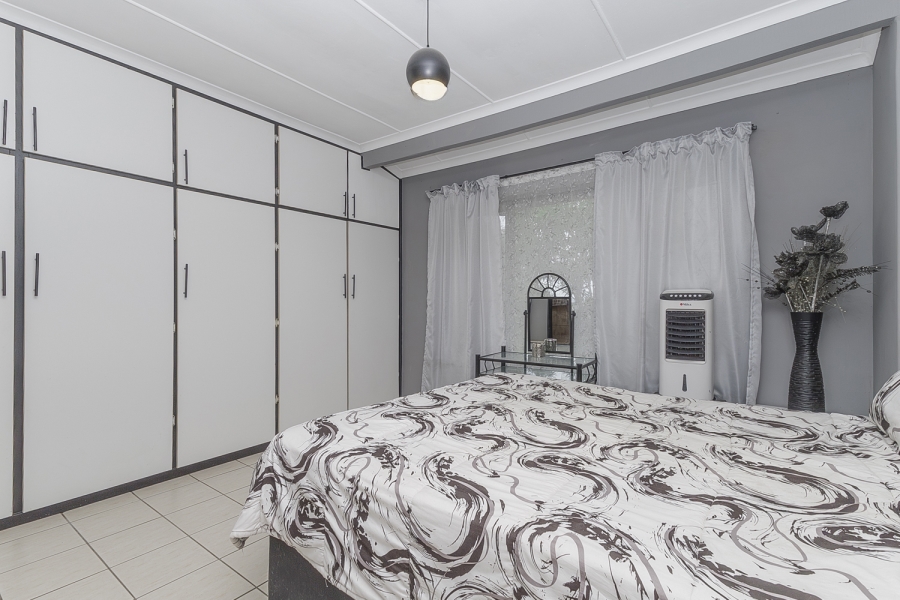 3 Bedroom Property for Sale in Mount Vernon KwaZulu-Natal