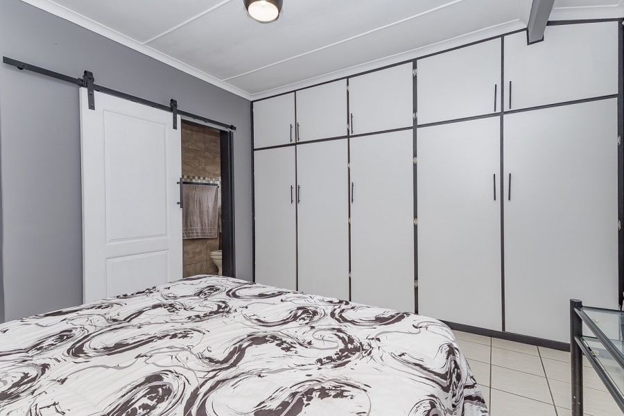 3 Bedroom Property for Sale in Mount Vernon KwaZulu-Natal