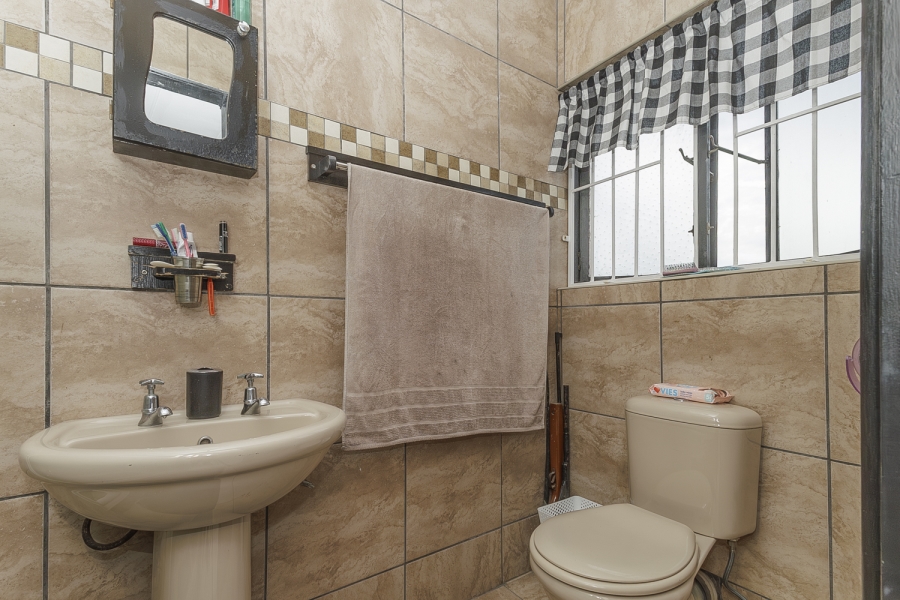 3 Bedroom Property for Sale in Mount Vernon KwaZulu-Natal