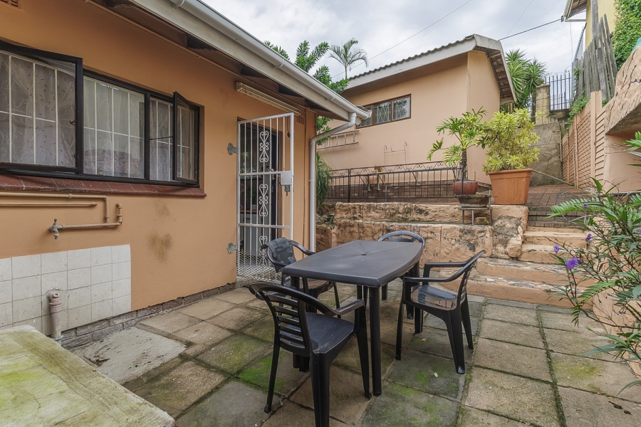 3 Bedroom Property for Sale in Mount Vernon KwaZulu-Natal