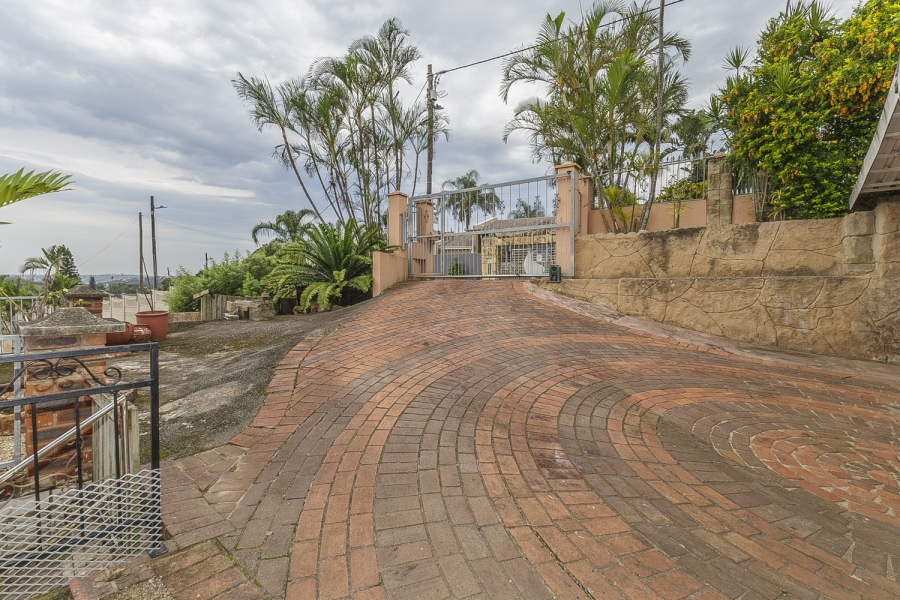 3 Bedroom Property for Sale in Mount Vernon KwaZulu-Natal