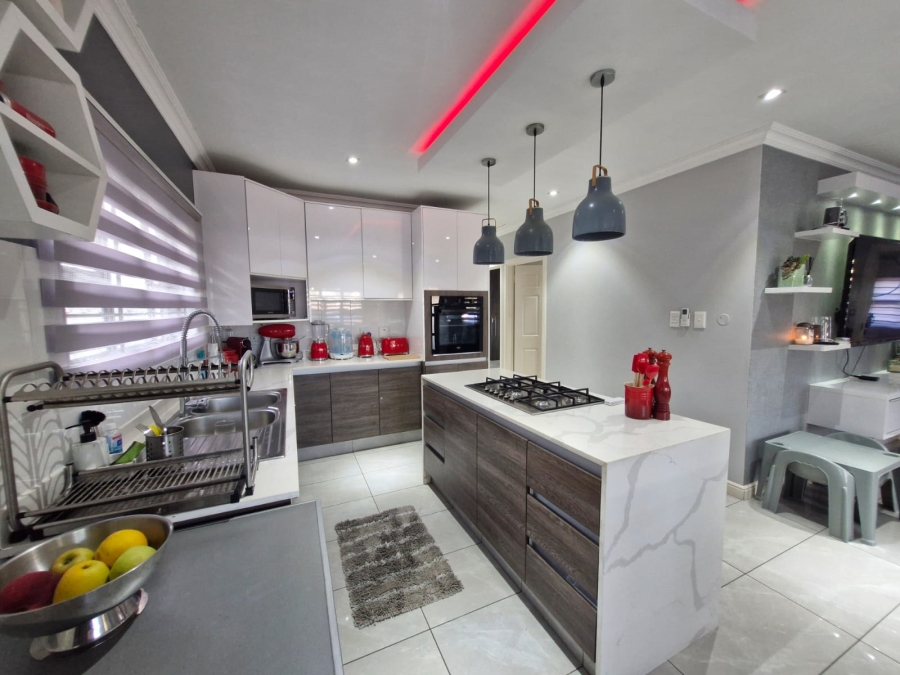 3 Bedroom Property for Sale in Escombe KwaZulu-Natal