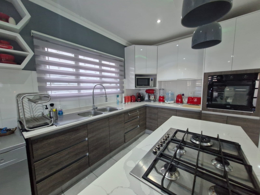 3 Bedroom Property for Sale in Escombe KwaZulu-Natal