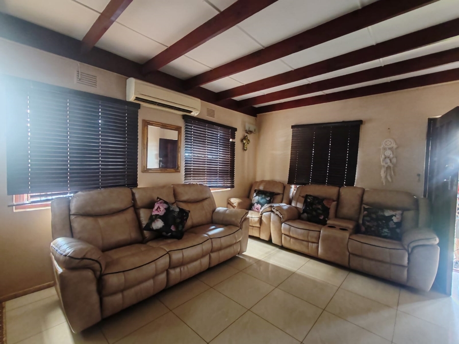 4 Bedroom Property for Sale in Southgate KwaZulu-Natal