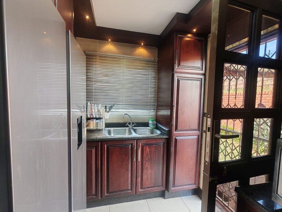 4 Bedroom Property for Sale in Southgate KwaZulu-Natal