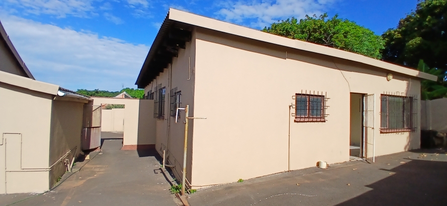7 Bedroom Property for Sale in Fynnland KwaZulu-Natal