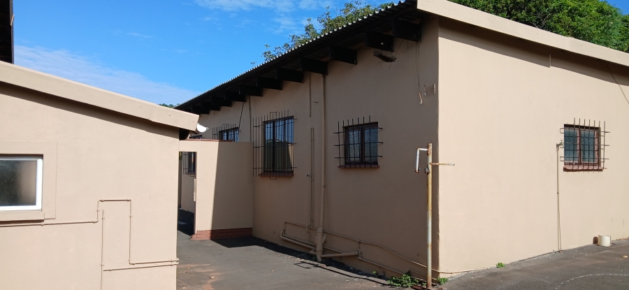 7 Bedroom Property for Sale in Fynnland KwaZulu-Natal