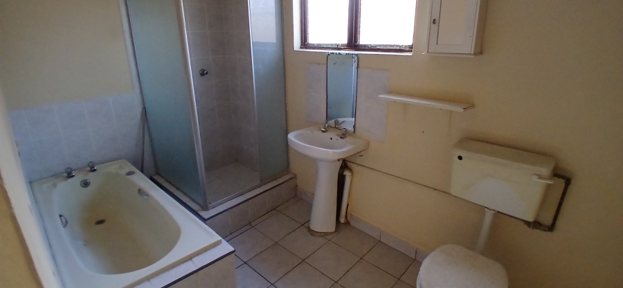 7 Bedroom Property for Sale in Fynnland KwaZulu-Natal